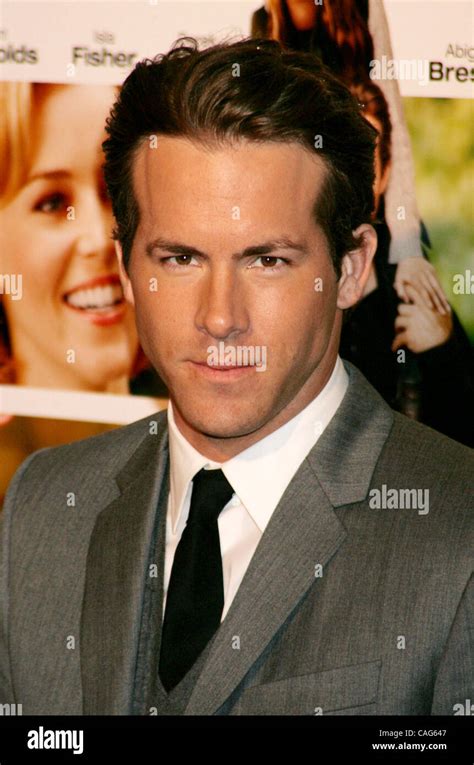 feb 12 2008 new york ny usa actor ryan reynolds at the new york premiere of definitely