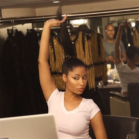 A Feast For The Eyes Nicki Minaj Shows Off Her Natural Hair