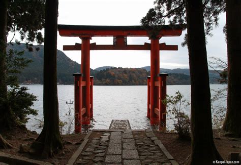 Hakone Jinja The Great Shrine Wrapped In Forest On The Shores Of Lake