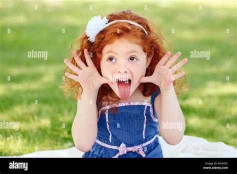 Silly Face Laugh Hi Res Stock Photography And Images Alamy