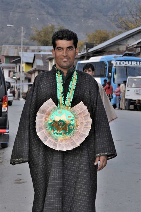 Kashmiris Are An Ethnic Group Native To The Kashmir Valley Whizzed Net