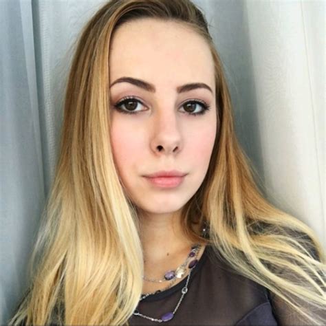 Classify Alisa Cold Aka Alisa Blonde Russian Webcam Model From