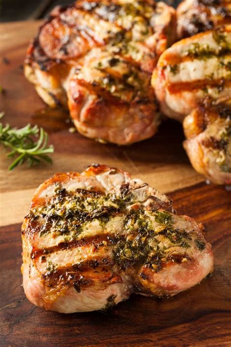 Thaw the frozen chops at. Best Way To Grill Thick Pork Chops [Step By Step Grilling ...