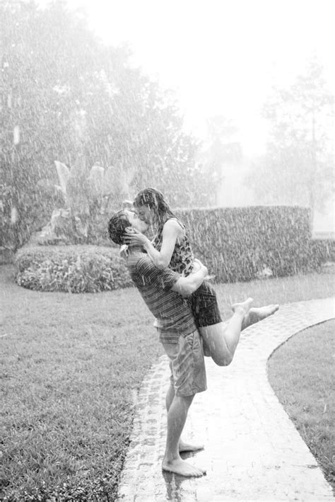 45 Kisses In The Rain To Still Your Beating Heart Kissing In The Rain Rain Photography