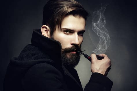 Team your full beard with a volumised haircut and you've got a winning combination, that will make your face look longer and more distinguished. Best Men's Hairstyles for Beards - Gentleman's Foundry