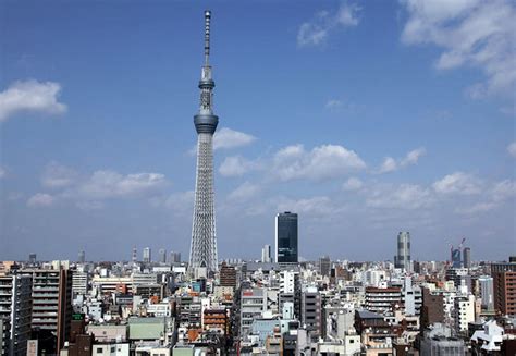 Tokyo Opens Worlds Tallest Tower To About 200000 People News