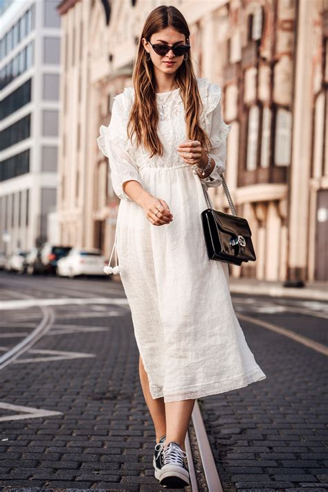Fashion Week Outfit: White Boho Dress and Platform Sneakers | Whaelse ...
