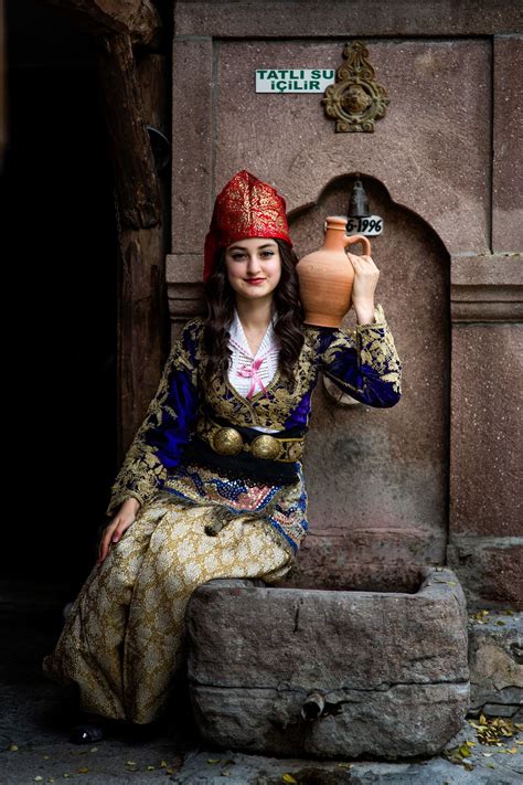 Pin By Chrystie Yang On Culture Traditional Outfits Turkish Clothing
