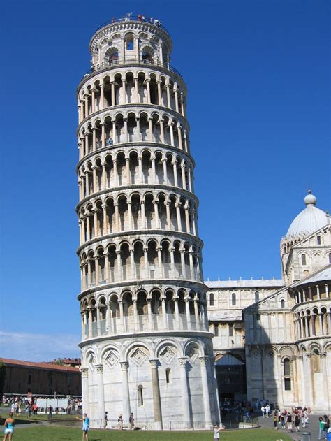 Campanile Di Pisa Romanesque Art Romanesque Architecture Byzantine