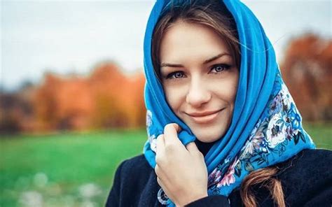 Russian Faith On Twitter Russian Women Always Wear Headscarves To