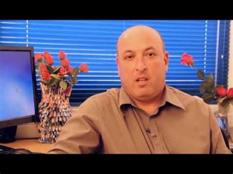 האחד הוא נגיף מומת אשר ניתן בזריקה, ואותו אפשר לתת לכל האוכלוסייה, למעט לאנשים בעלי רגישויות ספציפיות, כמו אלרגיה לביצים, או מי שפיתח אלרגיה או סבל מתופעת לוואי חמורה אחרי חיסון שפעת שקיבל בעבר. ‫חיסון פוליו: האם חיסון OPV מסוכן? האם יש לו תופעות לוואי?‬‎ - YouTube