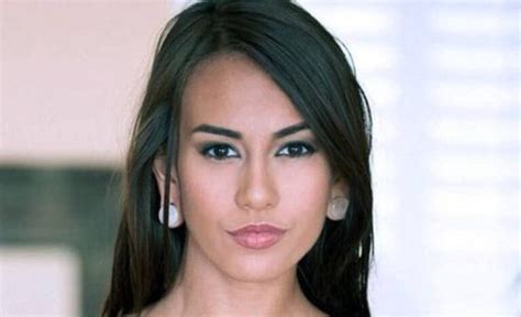 Janice Griffith Biography New Videos Photos Age Net Worth Wiki
