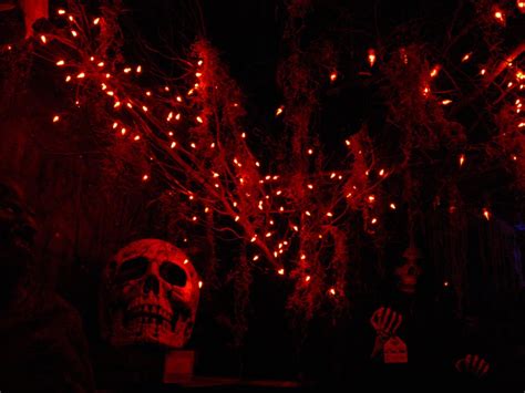 Spookshowscom Blog More Stats Floral Halloween Displays