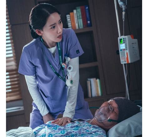 Sinopsis Drakor Big Mouth Episode 3 Yoona Berusaha Selamatkan Pasien Yang Sekarat