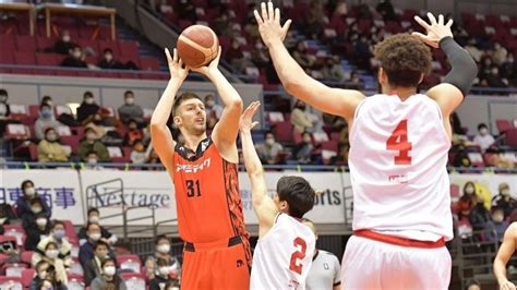 Neophoenix Rally Past Sunrockers To Snap 6 Game Skid
