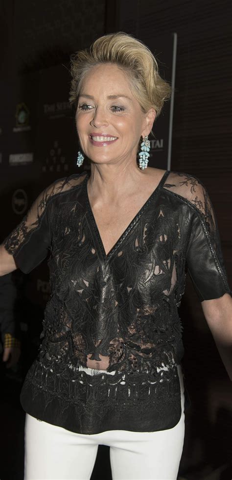 Шэ́рон вонн сто́ун — американская актриса, продюсер и бывшая модель. SHARON STONE at Celebration of Hope Event by Planet Hope Foundation 11/06/2015 - HawtCelebs