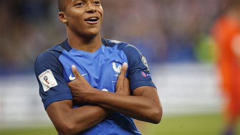 2560x1440 resolution kylian mbappé 1440p resolution wallpaper wallpapers den