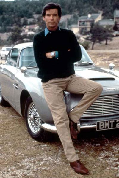 Bild Zu Pierce Brosnan James Bond 007 Goldeneye Bild Pierce