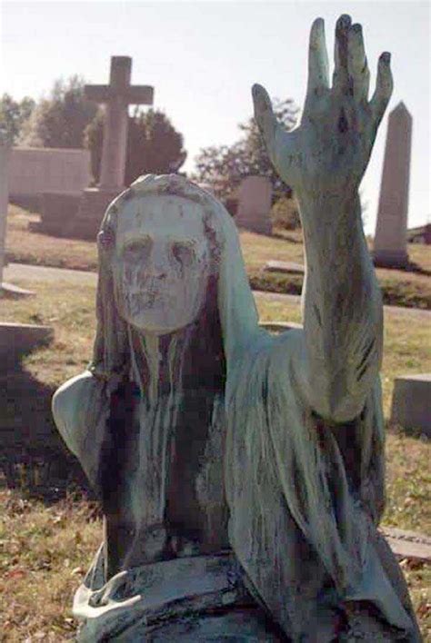 25 morbidly bizarre cemetery statues klyker