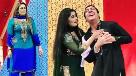 Zafri Khan And Aliya Khan And Sania Bhatti With Sajjad Shoki Stage