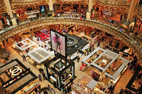Pg mall is a malaysia online shopping platform, operated by pg mall sdn. 5 Luxury Department Stores Celebrated Chinese Golden Week ...