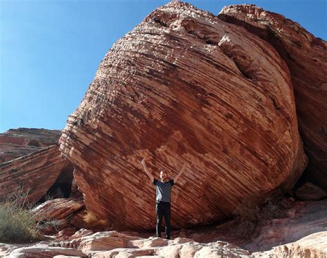 Nevadas Red Rock Canyon The Most Awesome Day Trip From Las Vegas Quirky Travel Guy Red