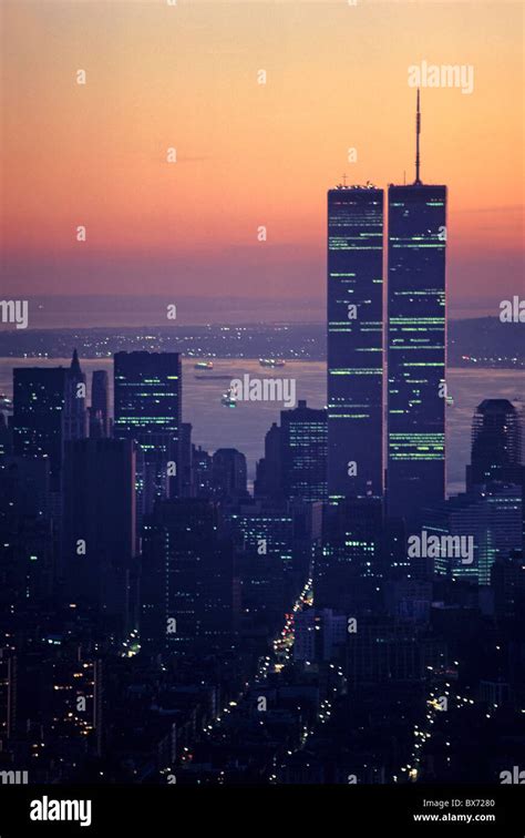New York Skyline Sunset Twin Towers Hi Res Stock Photography And Images