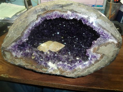 Amethyst geode caves are one of the most popular types of feng shui crystals used by people who are more serious in metaphysics. How can I check if this is a geode without damaging it ...