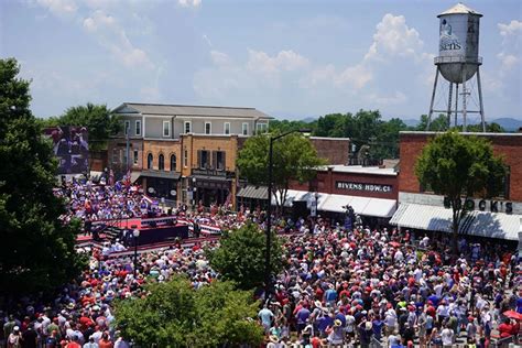 Massive Trump Rally Over 50k In Small Sc Town One America News Network