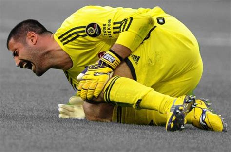 Tr.beinsports.com, futbolun kalbi burada atıyor. "Edu çivili krampon giyseydi..." - tr.beinsports.com