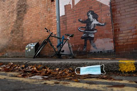 Replacement Bicycle Appears In Front Of Banksy Artwork