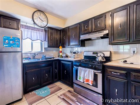 Browse 78 listings, view photos and connect with an agent to schedule a viewing. New York Roommate: Room for rent in Jamaica, Queens - 3 ...