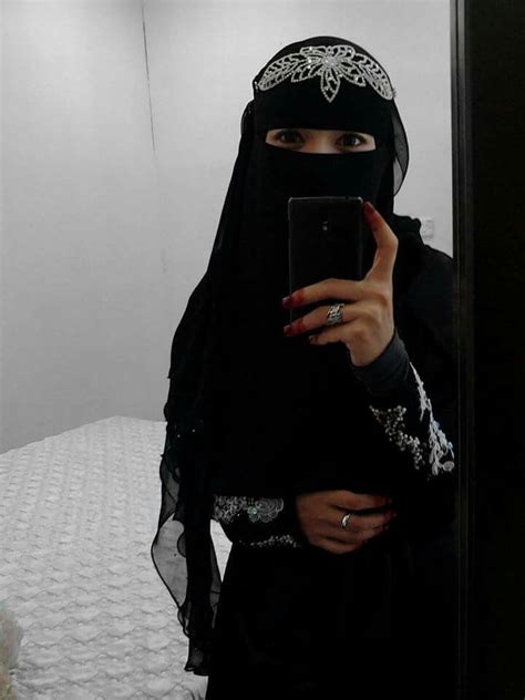 Arab Girls Hijab Girl Hijab Iphone Mirror Selfie Face Veil Hijab Niqab Muslim Beauty Burqa