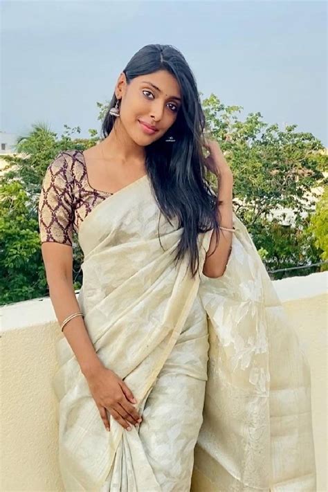Actress Gayathri Reddy Photo Gallery Suryan Fm