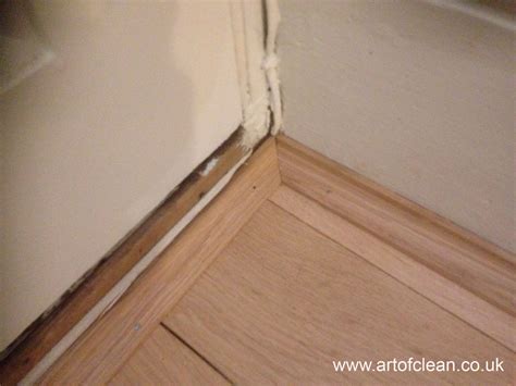 Coordinating moldings give your shaw laminate flooring a finish with flair. How do I look after my solid oak floor? ~ Art of Clean - UK - 01223 863632