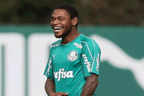 Luiz Adriano Ganha A Camisa 10 No Palmeiras E Pretende Estrear Domingo