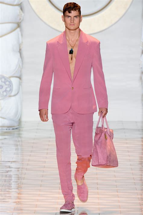 Versace Spring 2015 Menswear Collection Photos Vogue