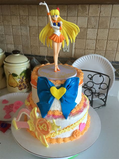Lizzys Sailor Venus Birthday Cake Sailor Moon Cakes Anime Cake Sailor Moon