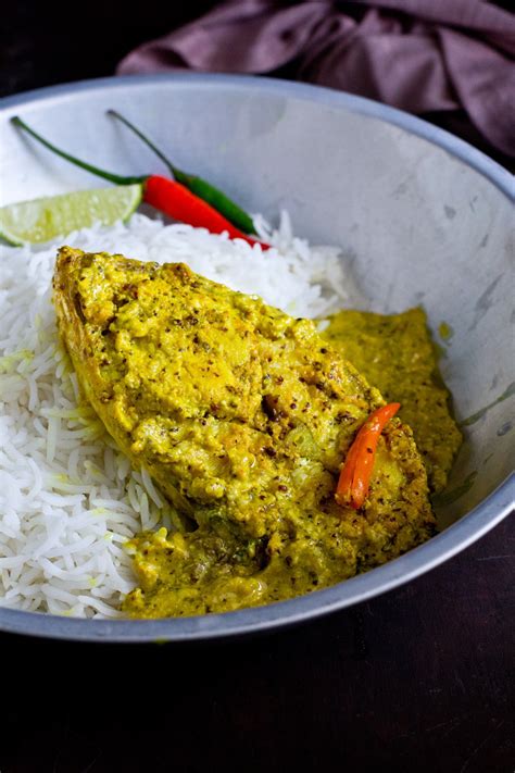 Bhapa Ilish Recipe Steamed Hilsa By Archana S Kitchen