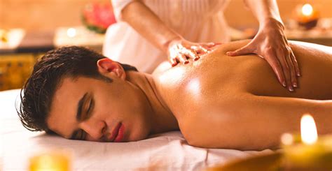 Five Benefits Of The Ayurveda Oil Massage By Dr Mini Nair