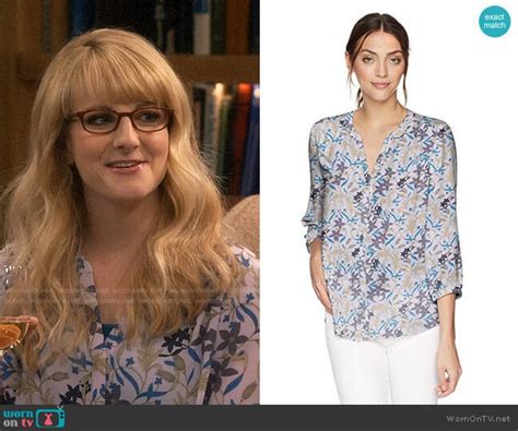 Wornontv Bernadettes Grey Floral Blouse On The Big Bang Theory