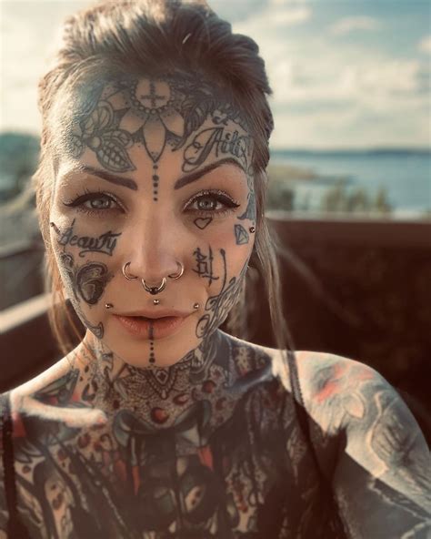 25 Astounding Face Tattoos That You Must See To Believe Tattoed Women Face Tattoos Tattooed