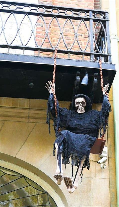 25 Awesome Apartment Balcony Ideas For This Halloween Home Design And