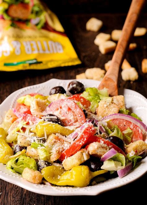 Italian Salad Olive Garden Salad Italian Salad Salads For A Crowd