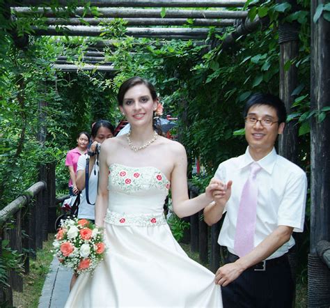 Are Chinas Amwf Couples Rarer Just Because Only 25 Of Foreigners In China Are Women