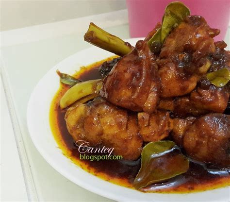 Apa kata anda cuba resepi nasi goreng yang terlajak sedap sebiji macam kat kedai. Ayam Goreng Tomyam Yummehh ~ canteq