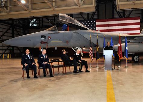 Oregon Air National Guard Signs Historic 50 Year Lease With Port Of