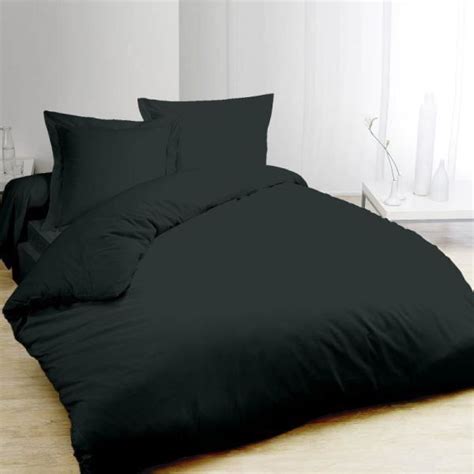 Couette tradition temperee 50 duvet de canard. Housse de couette 240x220 cm + 2 taies d oreiller 65x65 cm ...