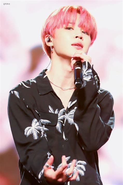 He's the lead vocalist and main dancer of the south korean group bts. 27 HD Photos Of BTS Jimin That Look Like They Belong In A Museum - Koreaboo