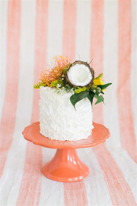 Small wedding in ireland (1). 15 Small Wedding Cake Ideas That Are Big on Style